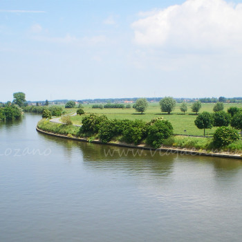 Vista del Yser o Jzer desde la Dondengang o Trinchera de la Muerte, de Diksmuide o Dismuide, Flandes, Bélgica