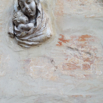 Virgen en una puerta de Sliema (Malta)