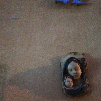 Virgen en una puerta de Valletta (Malta)