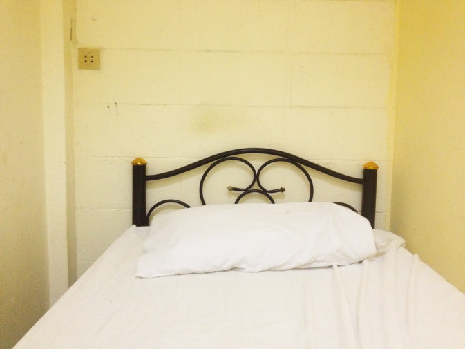 Cama Lumphini Home Stay. Bagnkok. Tailandia