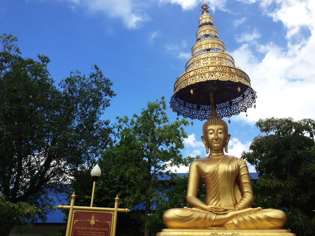 Meditación en el Wat Suan Dok
